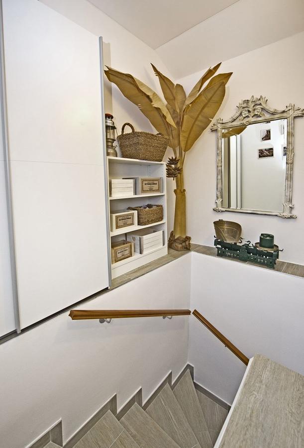 Holiday Home Listesi 1 Trogir Exteriör bild