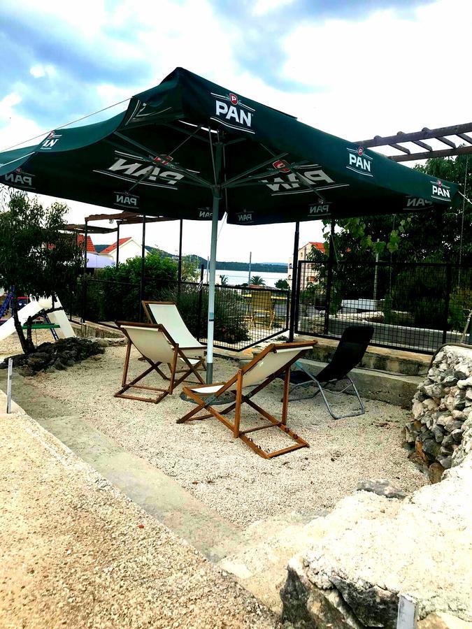 Holiday Home Listesi 1 Trogir Exteriör bild